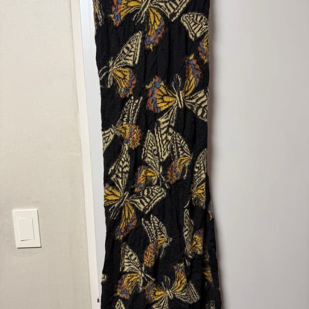 캐피탈 24fw 버터플라이 머플러