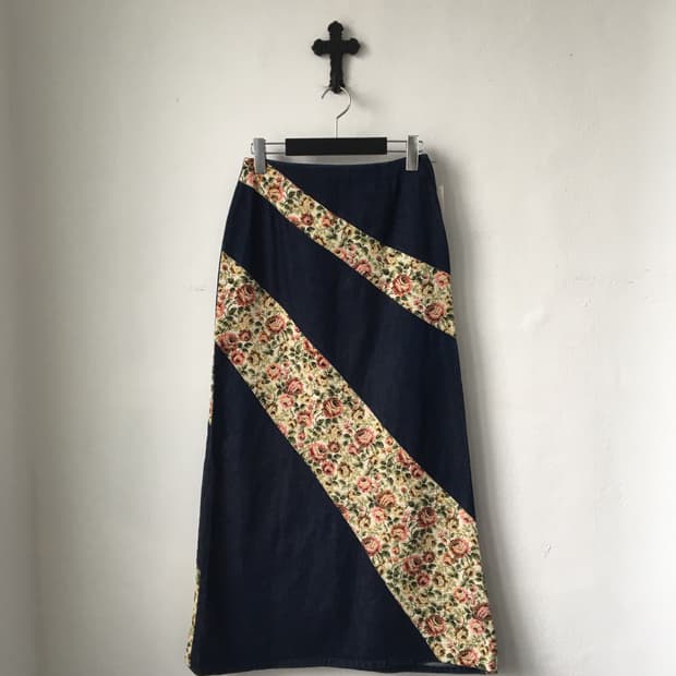 Patch point denim long skirt