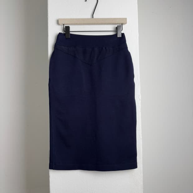 HYKE Navy Skirt