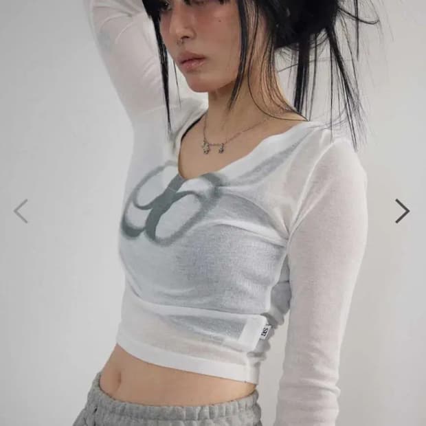 애즈온 씨스루 티