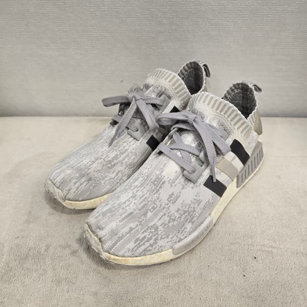 아디다스 NMD R1 운동화 280