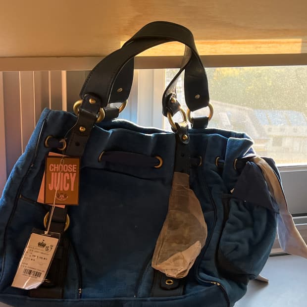 쥬시꾸뛰르 코발트 백