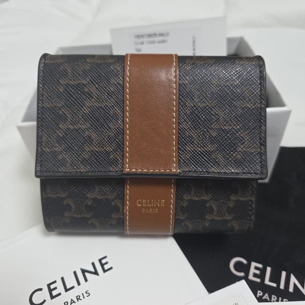 [S급] 셀린느 트리오페 반지갑 브라운 (선물용으로도 추천)