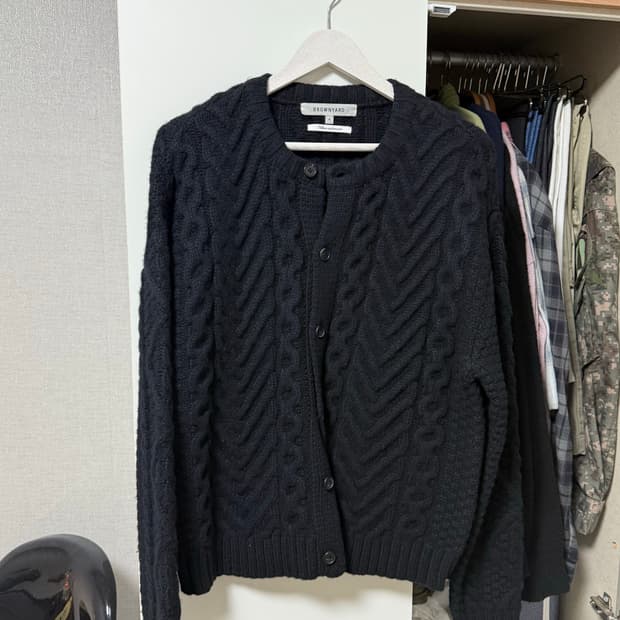 BROWN YARD 브라운야드 블랙 케이블 가디건