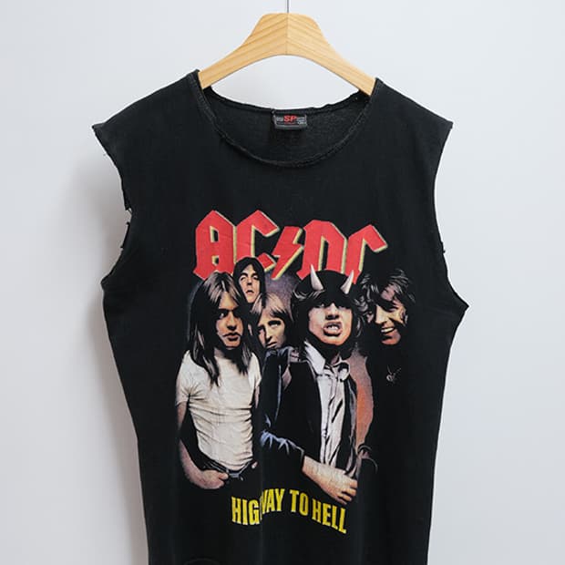 AC/DC 슬리브리스