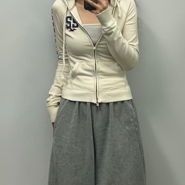 홀리스터 y2k 와투케 딱붙 아이보리 후드집업