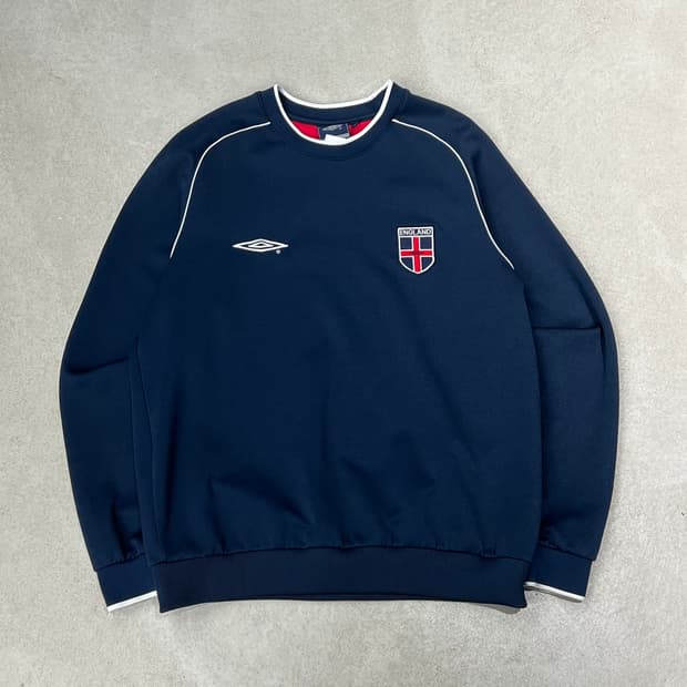 엄브로 잉글랜드 로고 스웻셔츠 s09783
