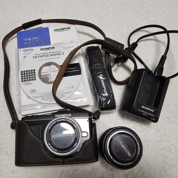 올림푸스 PEN E-P2