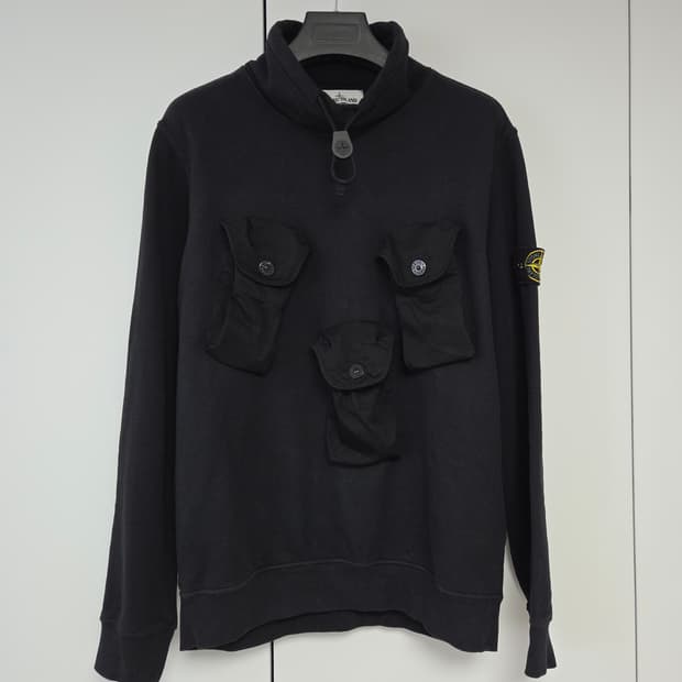 [매장판] 스톤아일랜드 하이넥 멀티포켓 탄창 맨투맨 L