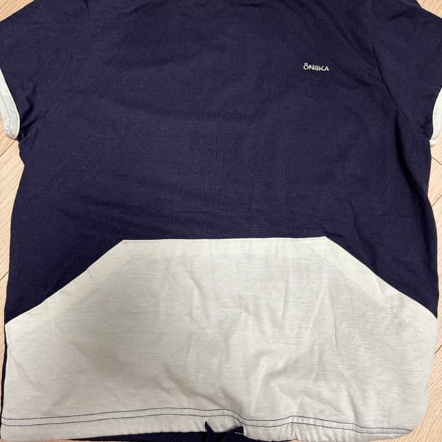 온스카 포켓 로고티 네이비 멜론