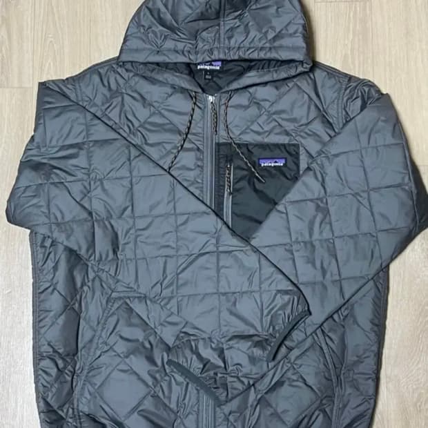 파타고니아 경량패딩 다이아몬드 봄버 후디 L