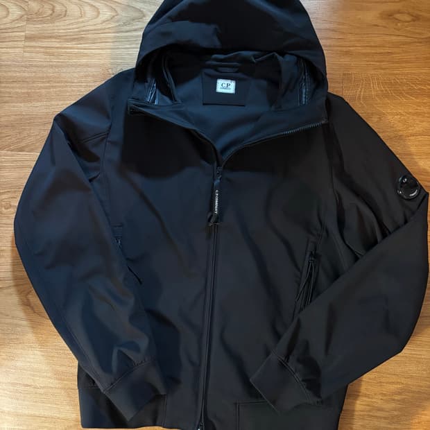 cp컴퍼니 쉘 바람막이