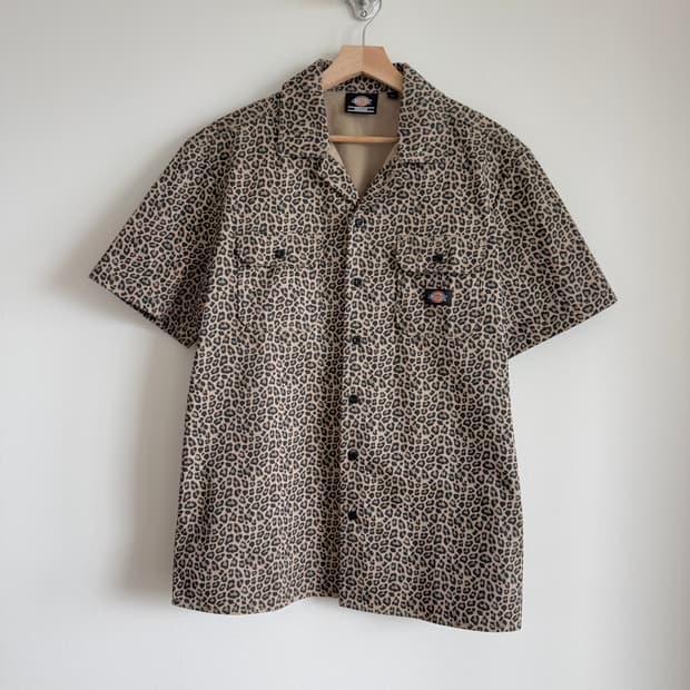 디키즈(Dickies) 레오파드 반팔 워크 셔츠