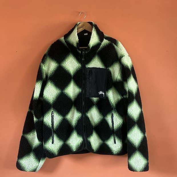 스투시 쉐르파 리버시블 자켓 다이아몬드 그린