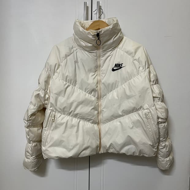 나이키 크롭 패딩 푸퍼