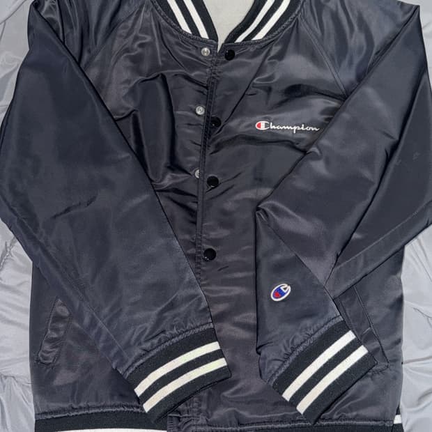 챔피온 나일론 바시티 자켓
