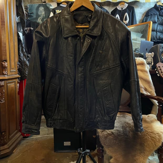 ROB & BOB 양가죽 봄버 자켓 블랙