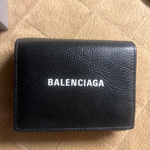 발렌시아가 정품 반지갑 급처