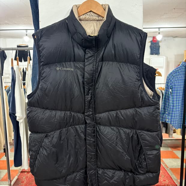 컬럼비아 조끼패딩