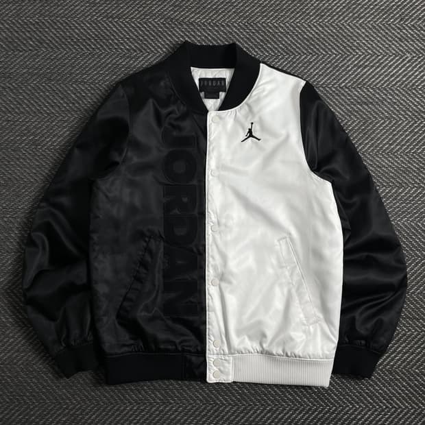 조던 에어조던 빅로고 사틴 바시티 점퍼 o 3882