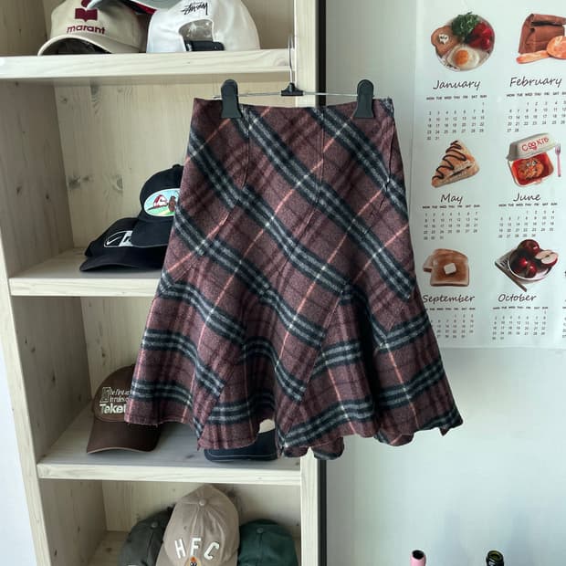 버버리 체크 울 스커트