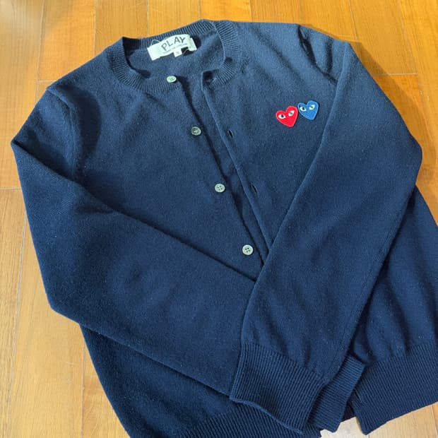 꼼데가르송 여성 가디건 네이비 더블와펜