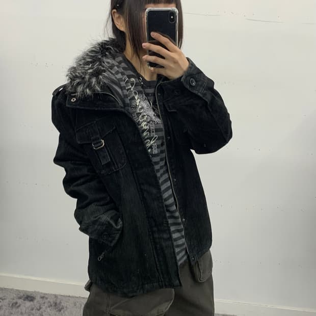 Louis chavlon v-kei 자켓