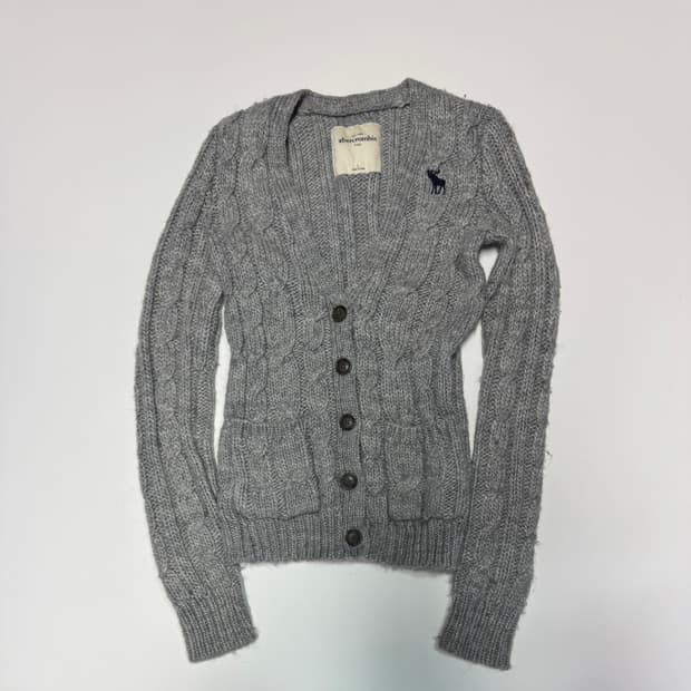 여성 아베크롬비 순록 로고 꽈배기 가디건