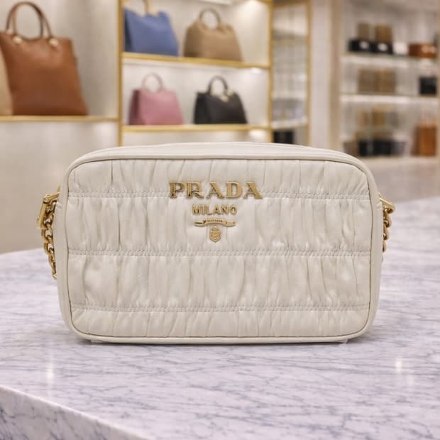 [S급] 프라다 고프레 금장 체인 크로스백 판매합니다!!!