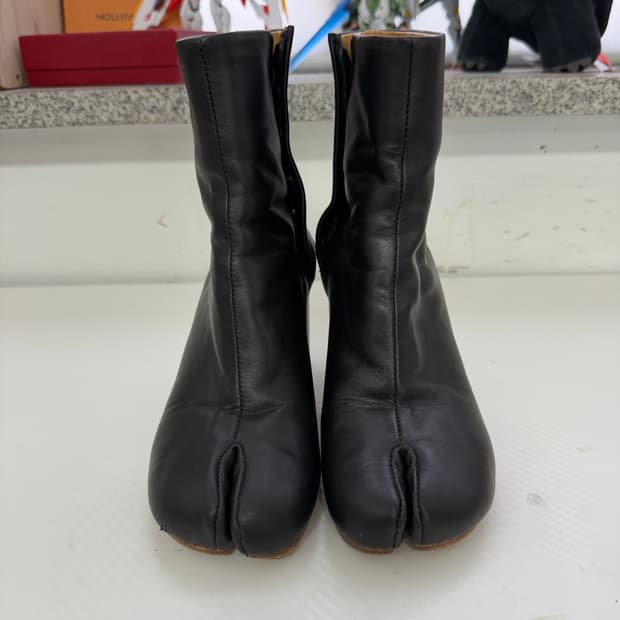 정품) 메종마르지엘라 타비 가죽 부츠 38