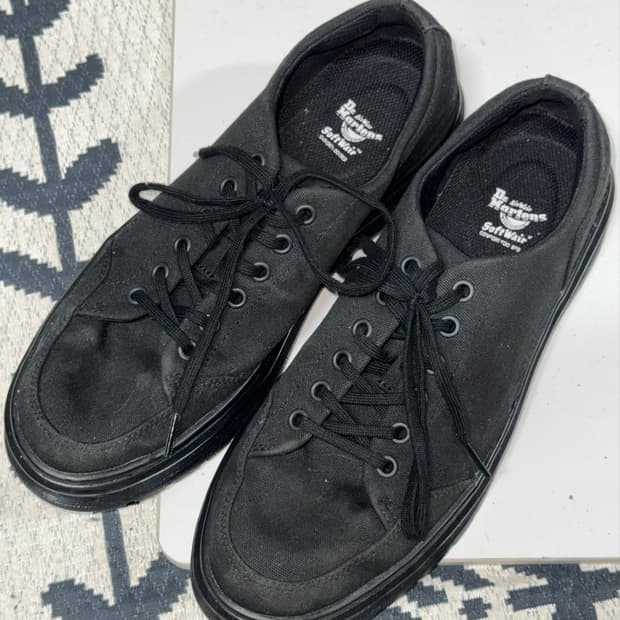 Dr.Martens 닥터마틴 캔버스 스니커즈 블랙 270mm