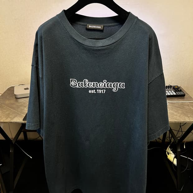 발렌시아가 자수 로고 티셔츠