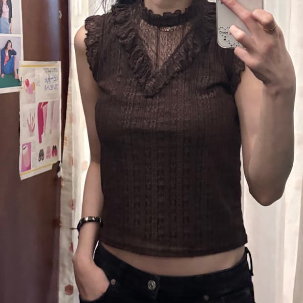 jpn vintage blown lace sleeveless blouse