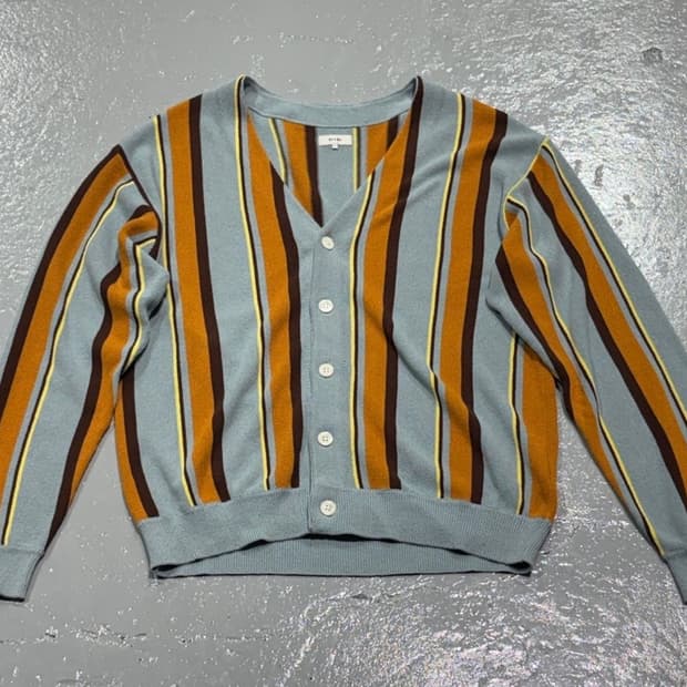 빔즈(BEAMS) 멀티 스트라이프 가디건