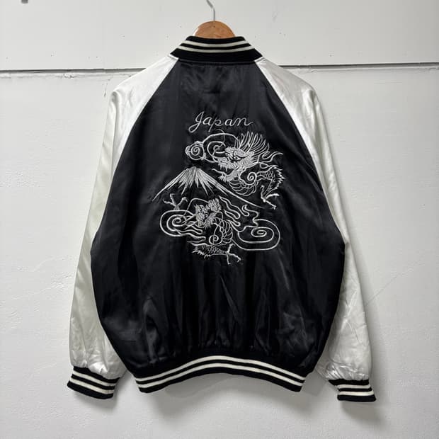 빈티지 검흰 스카잔