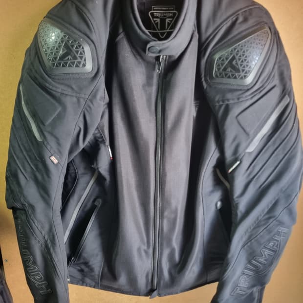 트라이엄프 남성 바이크 자켓 