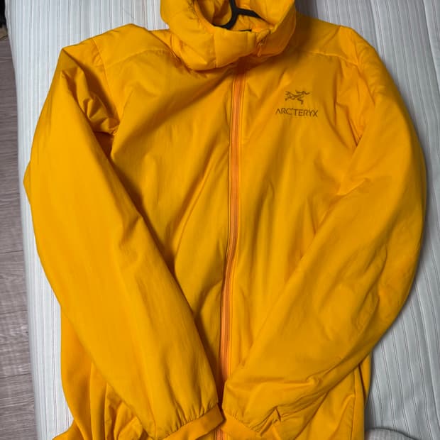 [L] 아크테릭스 아톰 후디 경량패딩 엣지자