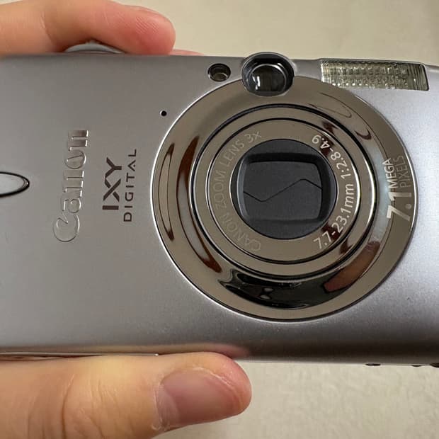 Ixus 700 / ixy 600 판매합니다!