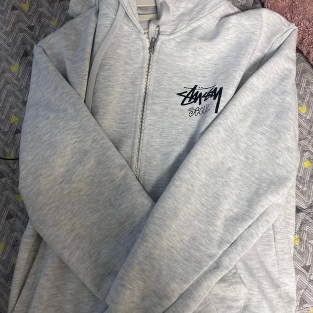 스투시 후드집업M