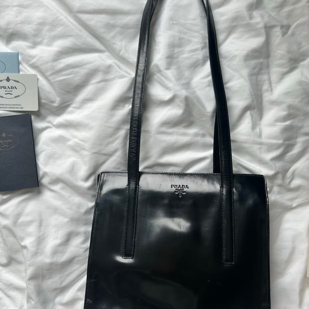 프라다 블랙 숄더백
