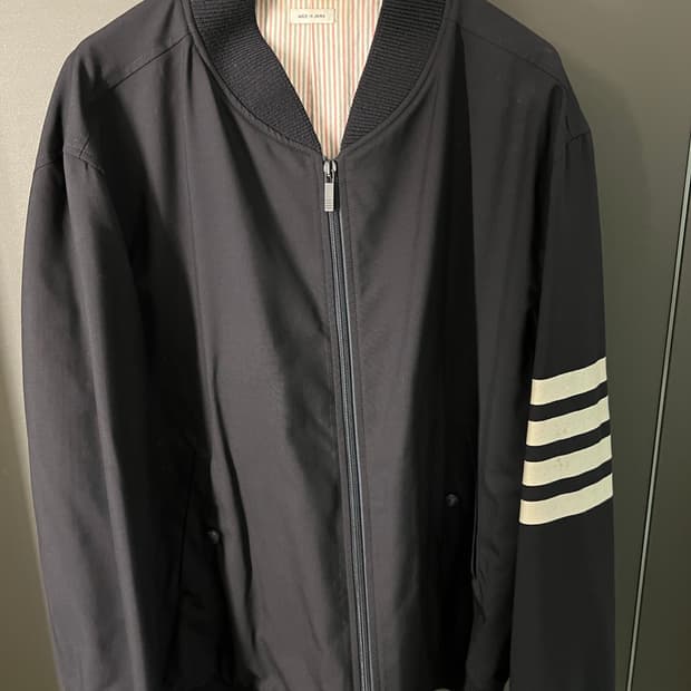 [5] 톰브라운 블루종 네이비