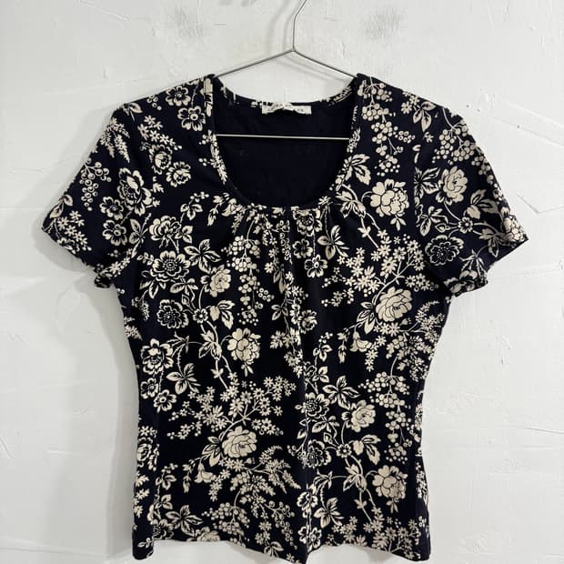 Laura Ashley oriental top