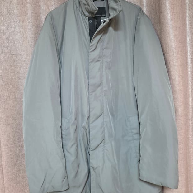 바나나리퍼블릭정장형패딩 95