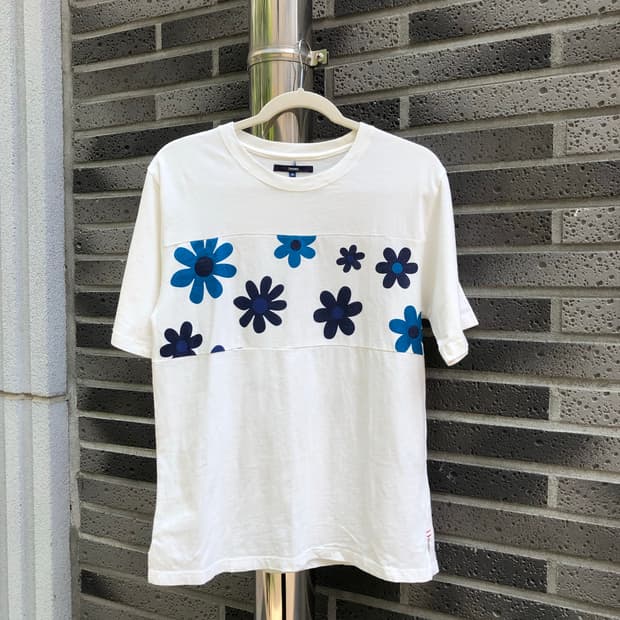 ciaopanic blue flower tee