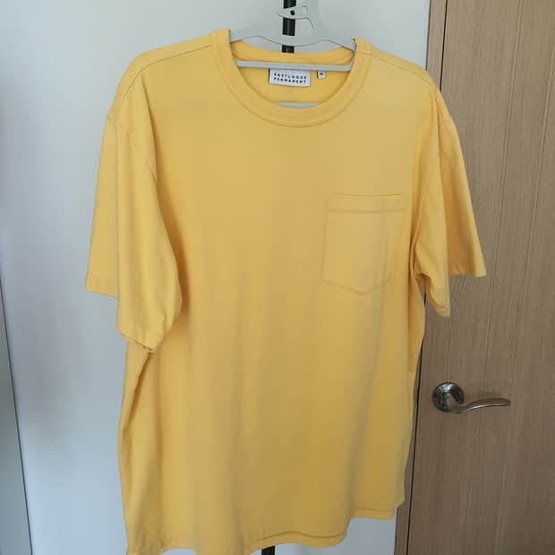 포켓티셔츠(yellow) 실착3회 이스트로그 상태최상 핏세미오버