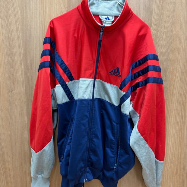 빈티지 올드스쿨 아디다스 트랙탑 105
