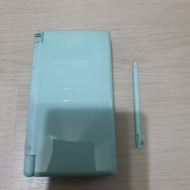 닌텐도 ds lite 게임기와 동물의숲ds팩