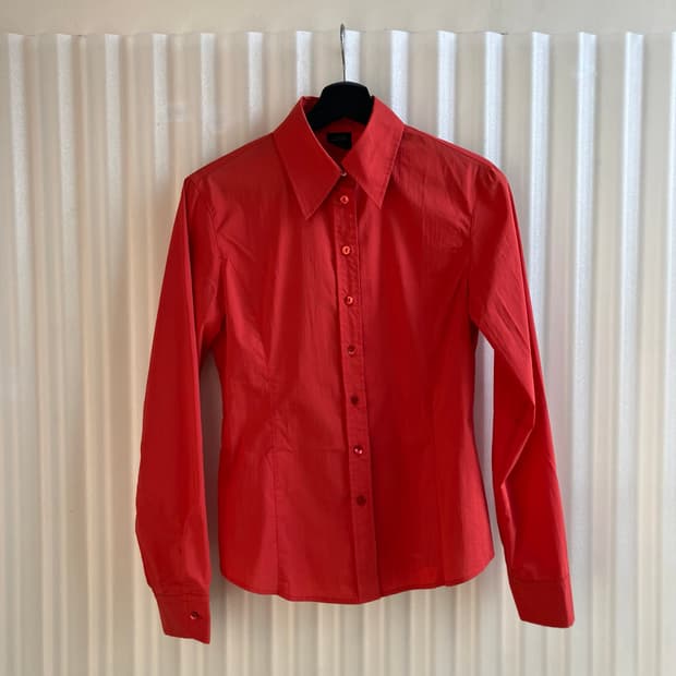 [40] Jean Paul Gaultier 크롭 피티드 셔츠 레드