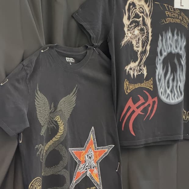 트래비스 스캇 내한 머천 반팔티 XXL 배송비 포함 정가양도