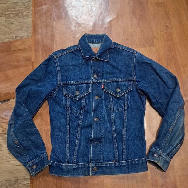 Levis 